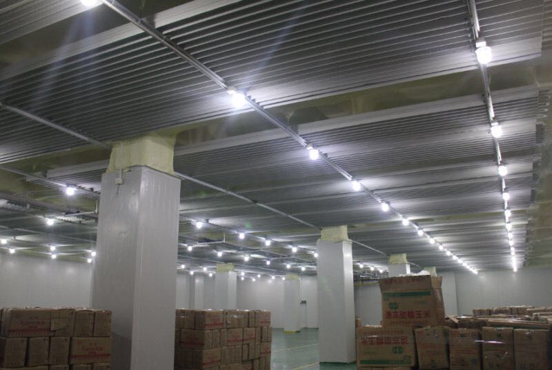 開冉制冷為上海客戶建造一個(gè)800平海鮮冷凍庫案例